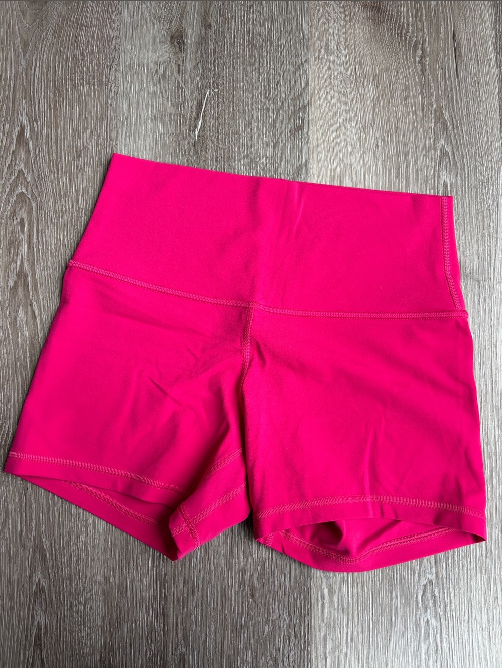 Lululemon Align High-Rise Short 4”. NWT